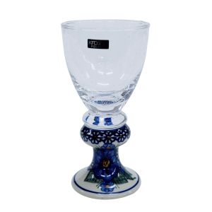 Wine glass with bubbles (A22 D74)     