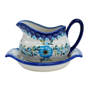 Sauce boat with a tray (A37 D58)