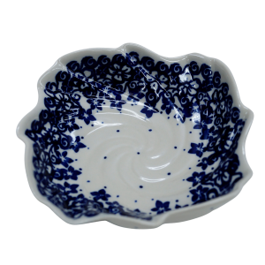 Small curly bowl (A75 D27)