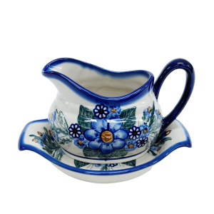 Sauce boat with a tray (A37 D7)