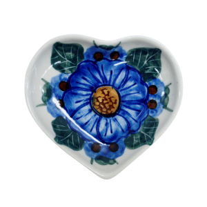 Heart saucer (A7 D12)