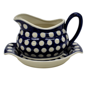 Sauce boat with a tray (A37 D64)
