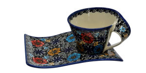 Cup with a tray (A41 D66)