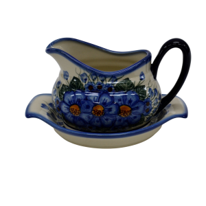 Sauce boat with a tray (A37 D36)