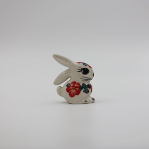 Ceramic rabbit (A532 D37)