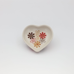 Heart saucer (A7 D63)