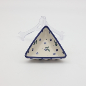 Small triangle bowl  (A450 D122)