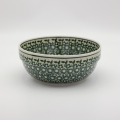 The 23 cm bowl / salad bowl A196 D105 is handcrafted Bolesławiec pottery. Perfect for serving salads, soups, or main courses. Durable, beautifully hand-painted, and safe to use — a classic example of Polish ceramic craftsmanship.