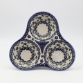 Triple serving tray A365 D6 – hand-painted Bolesławiec pottery, perfect for serving snacks, cheeses, and appetizers.