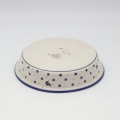 Okrągłe ceramiczne naczynie do zapiekania z Bolesławca, ręcznie zdobiona ceramika bolesławiecka, polskie rękodzieło artystyczne do piekarnika, mikrofalówki i zmywarki.