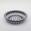 Okrągłe ceramiczne naczynie do zapiekania z Bolesławca, ręcznie zdobiona ceramika bolesławiecka, polskie rękodzieło artystyczne do piekarnika, mikrofalówki i zmywarki.