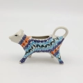 Wybierając ten produkt, wspierasz wielowiekową tradycję ceramiczną i zyskujesz trwały element zastawy, który będzie cieszył oczy przez długie lata, zachowując głębię kolorów i blask szkliwa pomimo codziennego użytkowania.