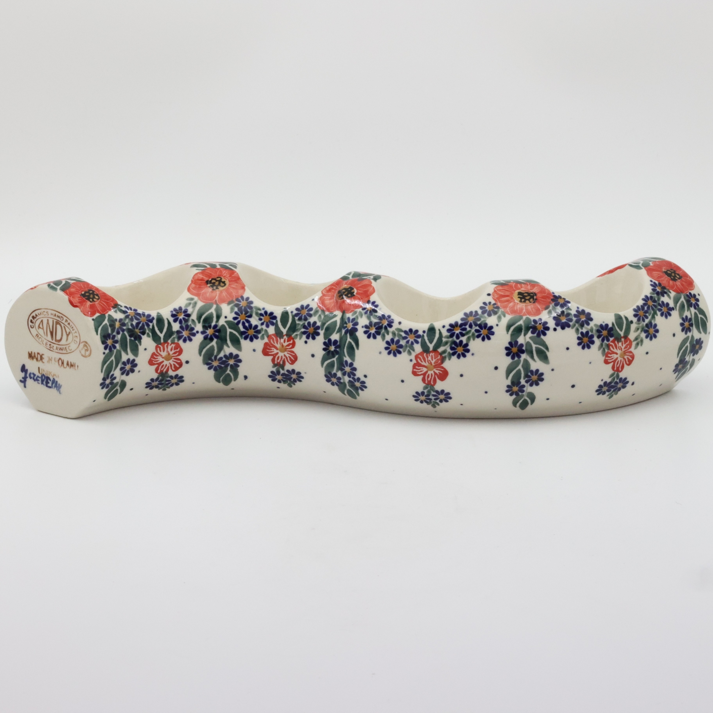 Ceramic Bolesławiec candle holder A750 D56 with classic traditional patterns.