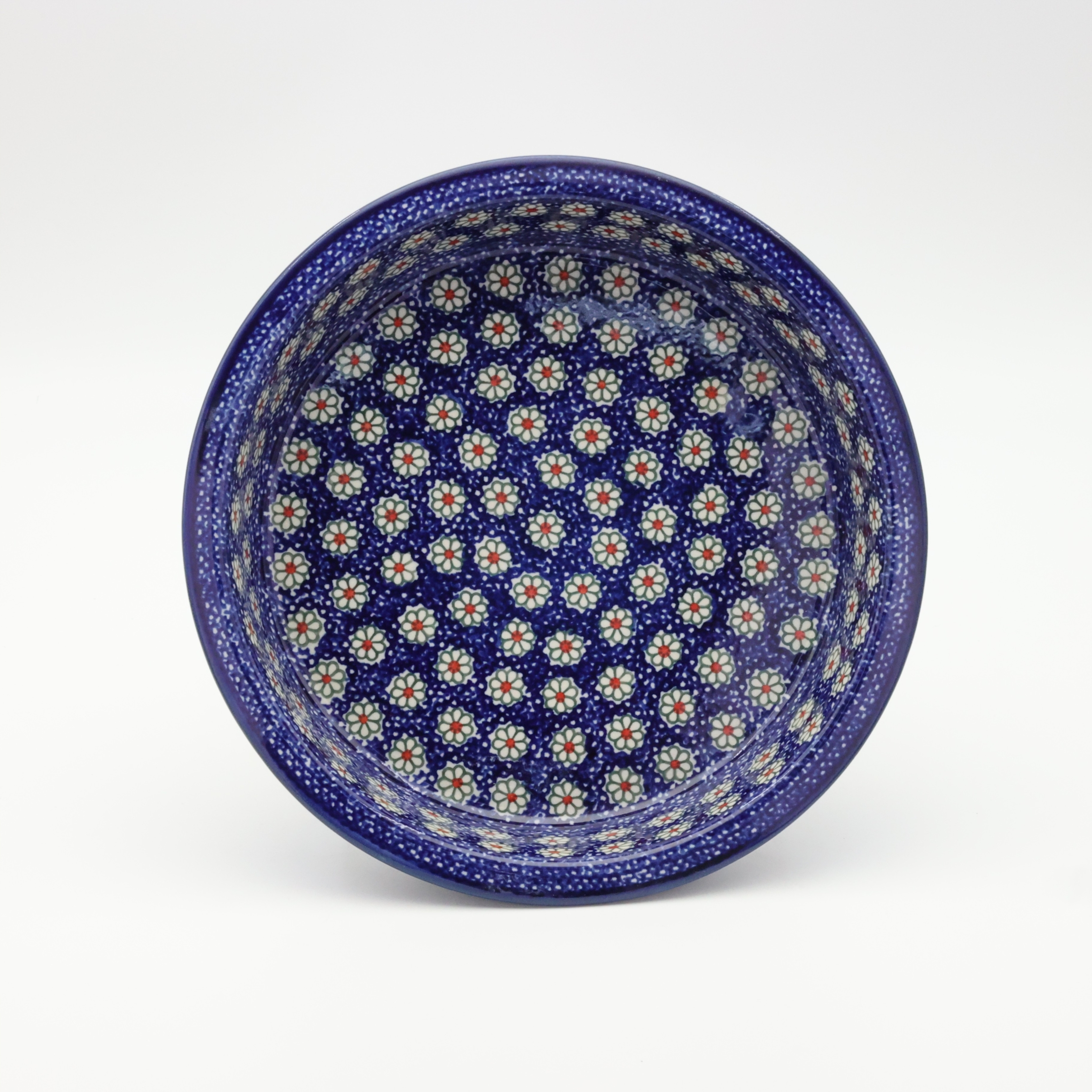 Okrągłe ceramiczne naczynie do zapiekania z Bolesławca, ręcznie zdobiona ceramika bolesławiecka, polskie rękodzieło artystyczne do piekarnika, mikrofalówki i zmywarki.