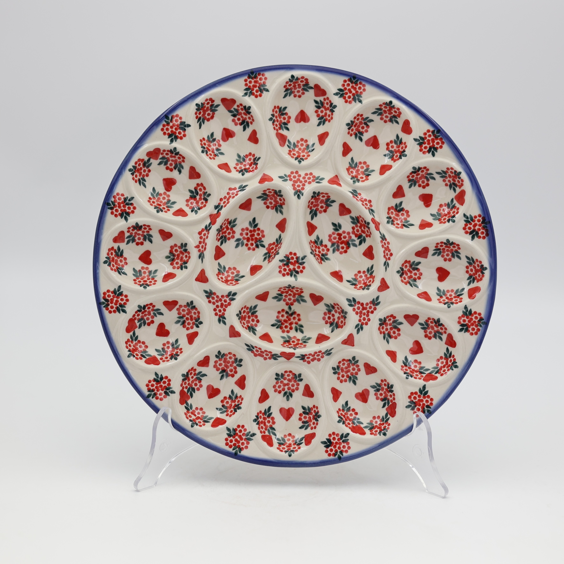 Made from high-quality ceramic, the egg plate is durable, resistant to damage, and easy to clean. It is perfect for everyday breakfasts as well as festive occasions, especially on the Easter table.